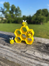 Load image into Gallery viewer, Bee and Honeycomb

